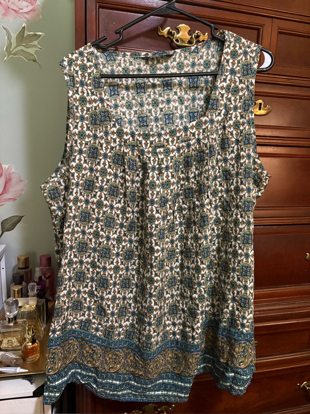 Women’s Tops Bloomchic sz XL / sz 18